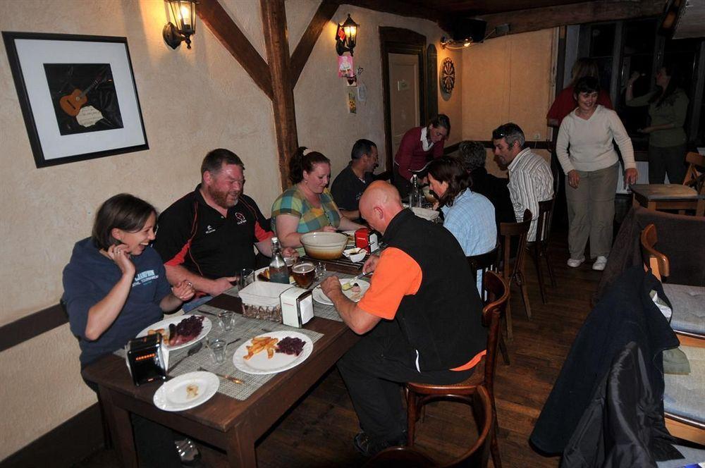 Auberge De La Providence Saint-Donat Екстер'єр фото