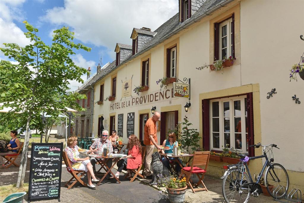 Auberge De La Providence Saint-Donat Екстер'єр фото
