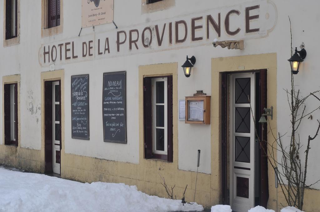 Auberge De La Providence Saint-Donat Екстер'єр фото