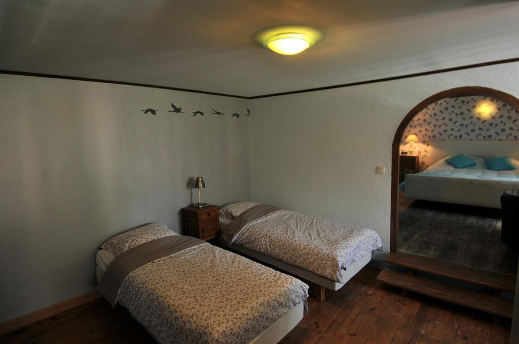 Auberge De La Providence Saint-Donat Екстер'єр фото