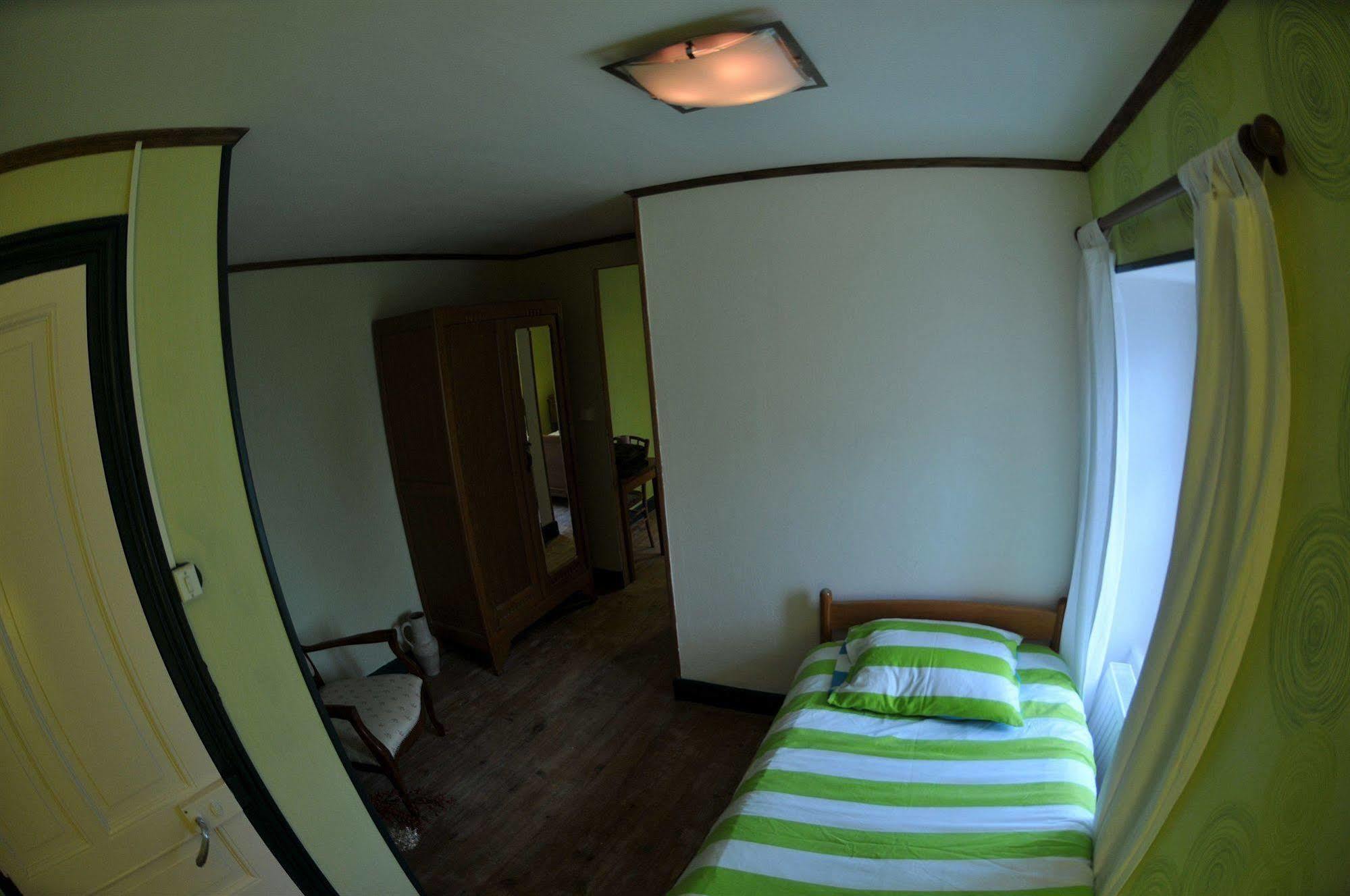 Auberge De La Providence Saint-Donat Екстер'єр фото