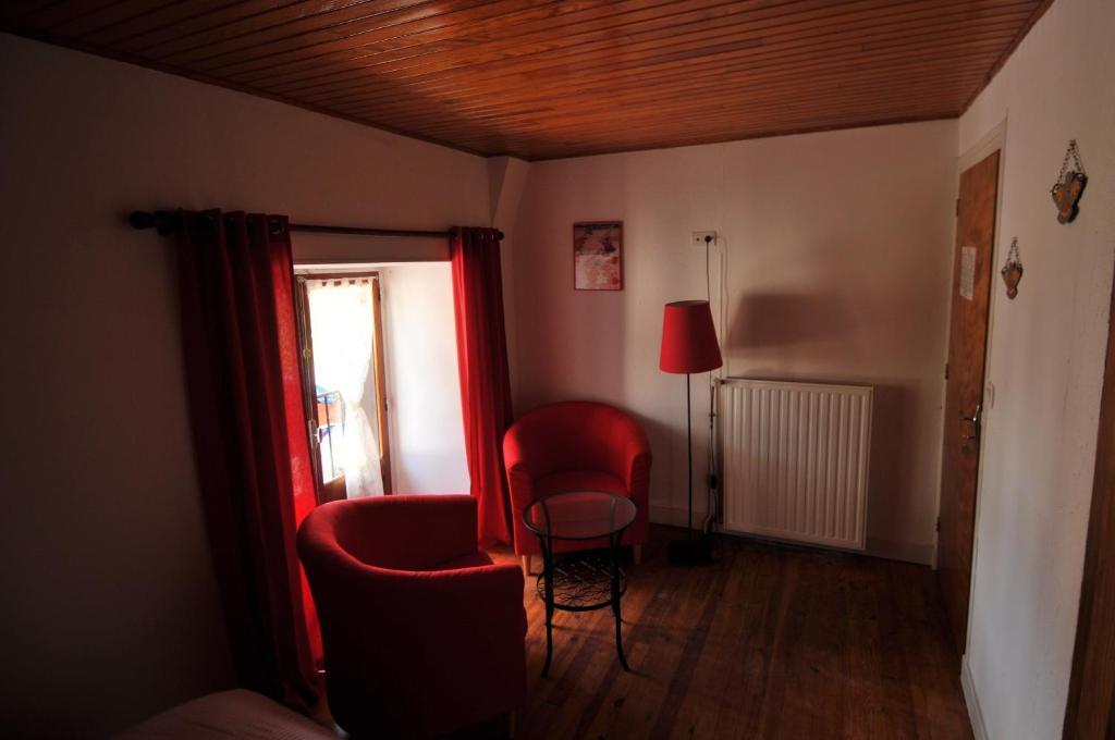 Auberge De La Providence Saint-Donat Екстер'єр фото